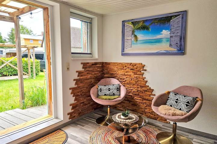 Bungalow für 2 Personen, mit Terrasse und Garten in Fuhlendorf