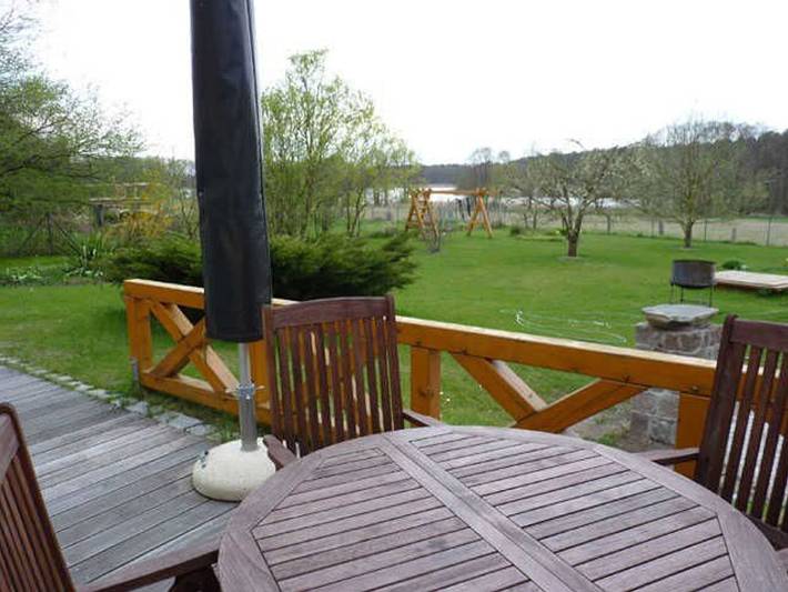 Ferienhaus für 4 Personen, mit Terrasse und Garten sowie Ausblick und Seeblick in Kargow - 2