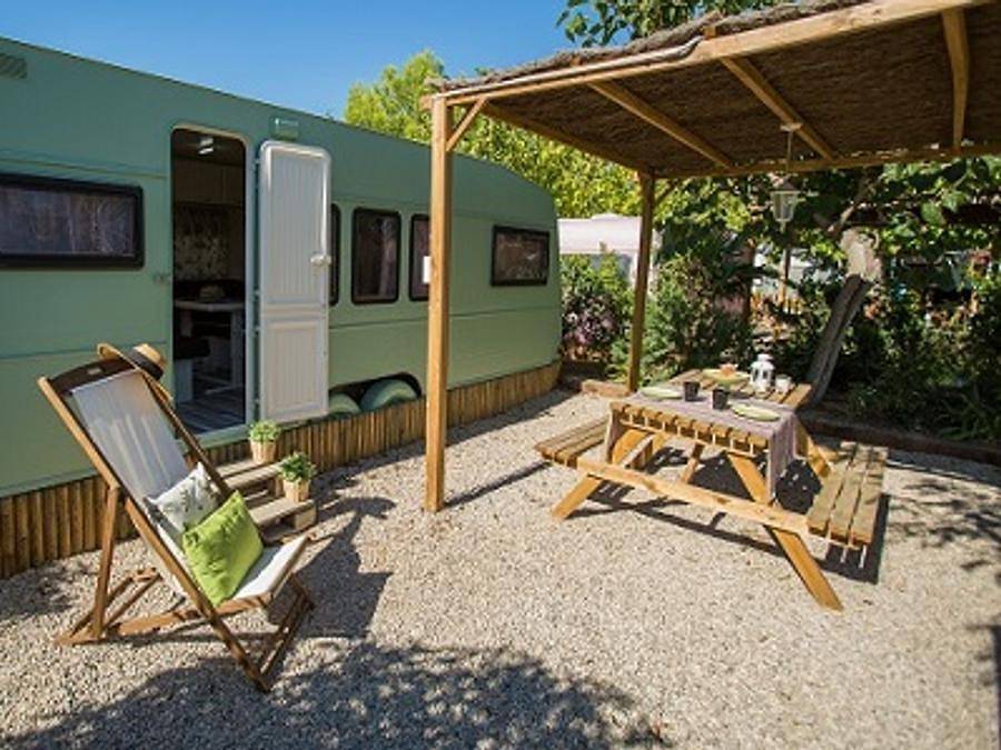 Camping Miramar - Caravana 4 personas - Verde Oliva sin instalaciones sanitarias in Montroig, Costa Dorada