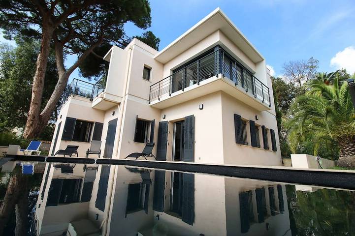 Villa for 7 people, with balcony and garden in Cannes