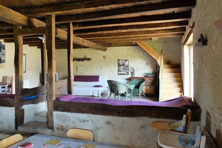 Location de vacances pour 10 personnes, avec terrasse et jardin à Uzech - 2