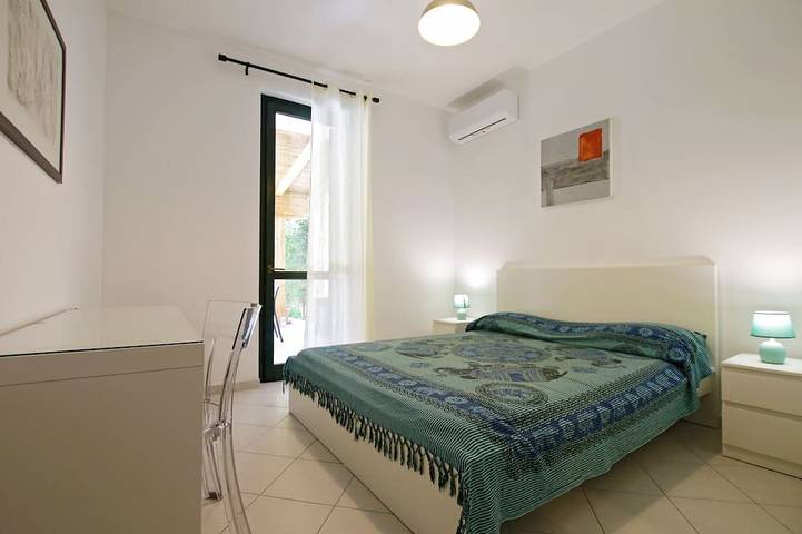 Gîte pour 5 personnes, avec Terrasse ainsi que Jardin et Piscine dans Buonfornello - 3