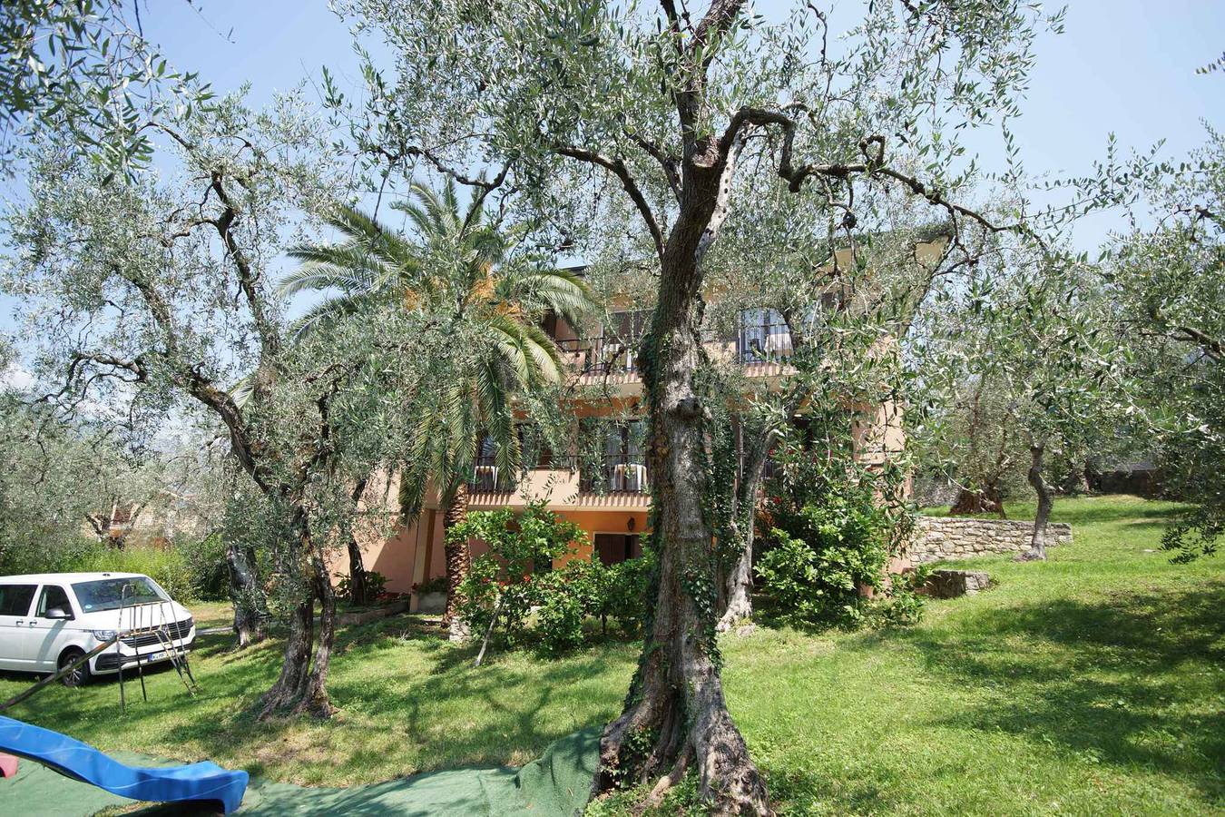 Studio entier, Studio avec balcon, Wifi et piscine  in Malcesine, Montagnes autour du lac de Garde