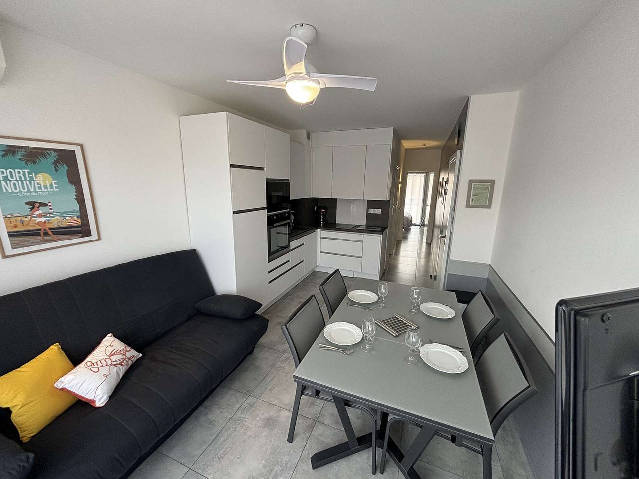 Appartement De Vacances pour 4 Personnes dans Port-la-Nouvelle, Côte d'Améthyste