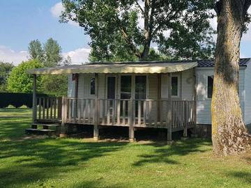 Camping pour 6 personnes, avec sauna et bassin pour enfant dans le Loir-et-Cher