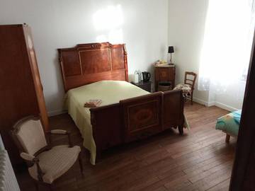 Gîte pour 2 personnes, avec jardin et vue à Airvault
