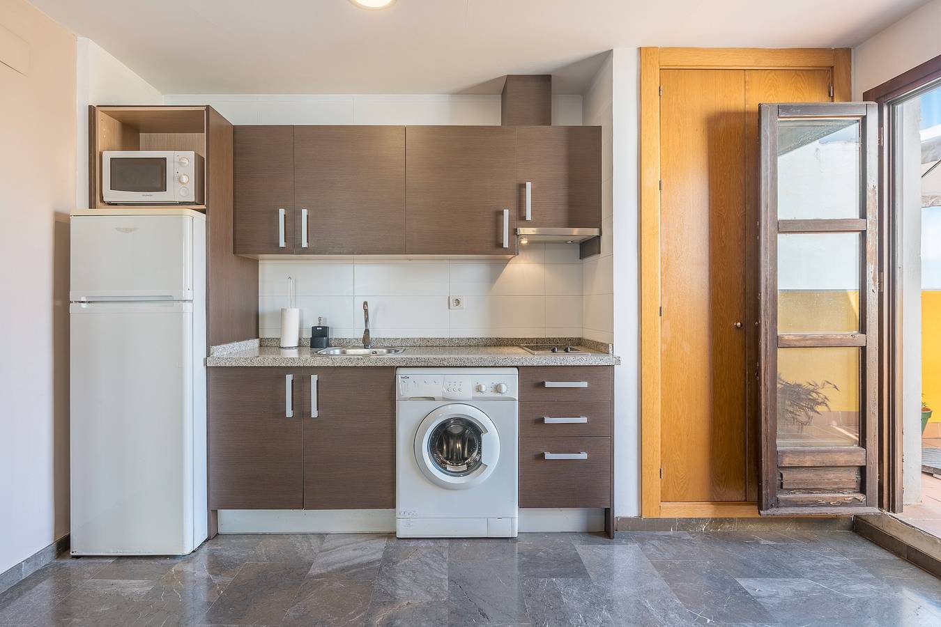 Geheel appartement, Appartement 'Duplex met Terras en Uitzicht' met Privéterras, Wi-Fi en Airconditioning in Granada, Granada Provincie