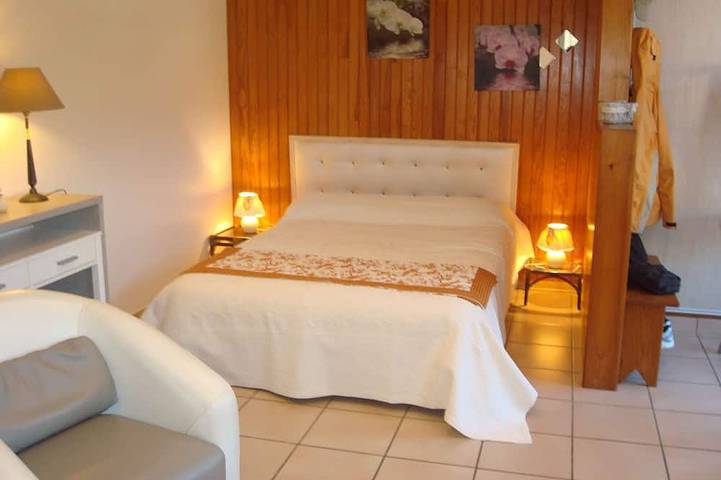 Appartement entier, Studio Gette Hasparren au  Pays Basque proche thermes de Cambo in Hasparren, Région de Bayonne