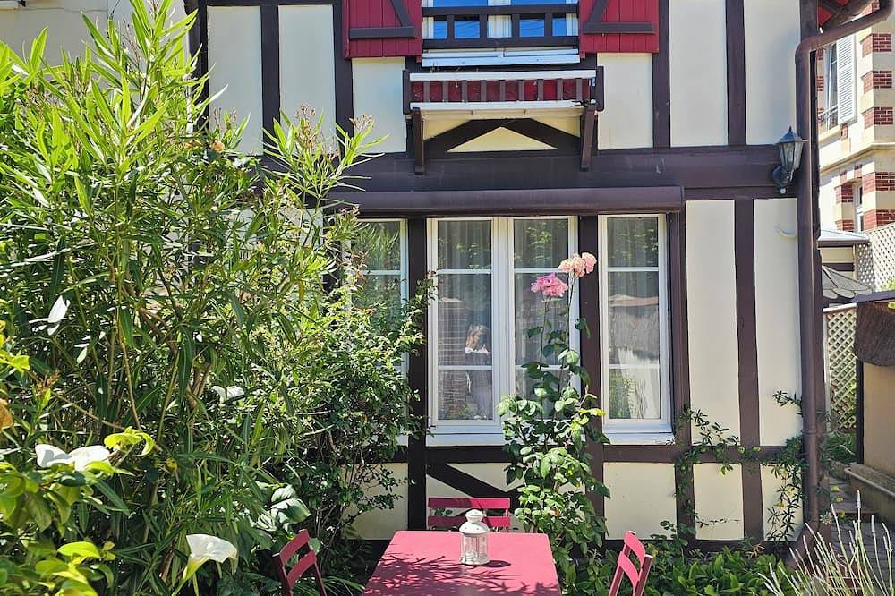 Maison Dans L'éventail de Cabourg ,50 m Av de la mer ,400m Plage. Idéal Famille in Cabourg, Caen und Umgebung