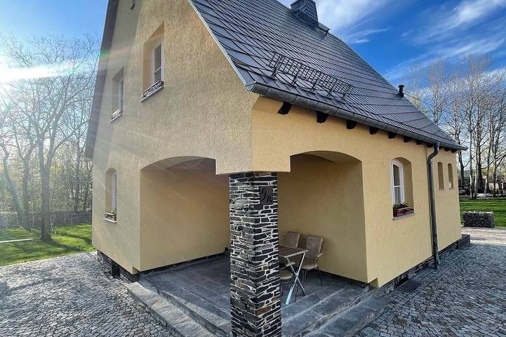 Ferienhaus für 6 Personen, mit Garten im Erzgebirge