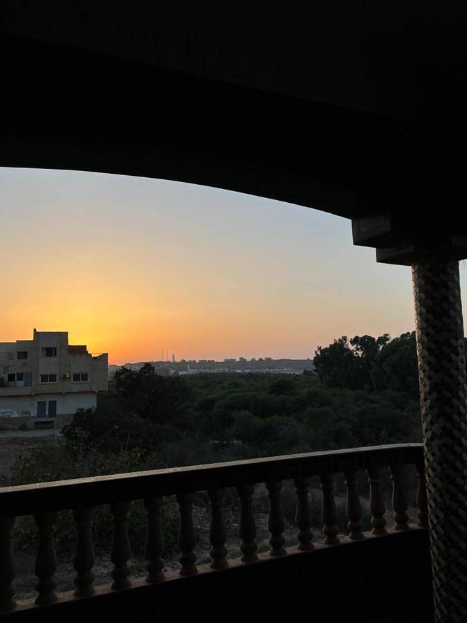 Location de vacances pour 10 personnes, avec balcon et vue à Ras El Ma