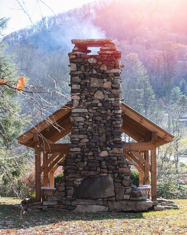 Glamping for 15 people, with yard and terrace in Tennessee