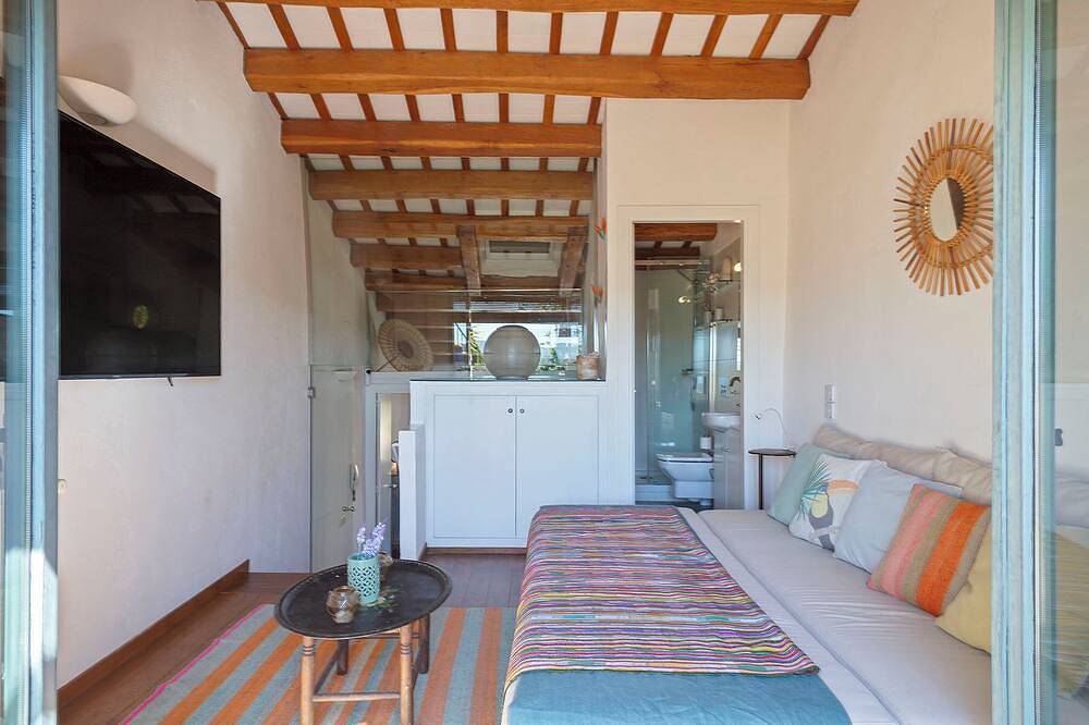 Charming house in Peratallada in Forallac, Costa Brava