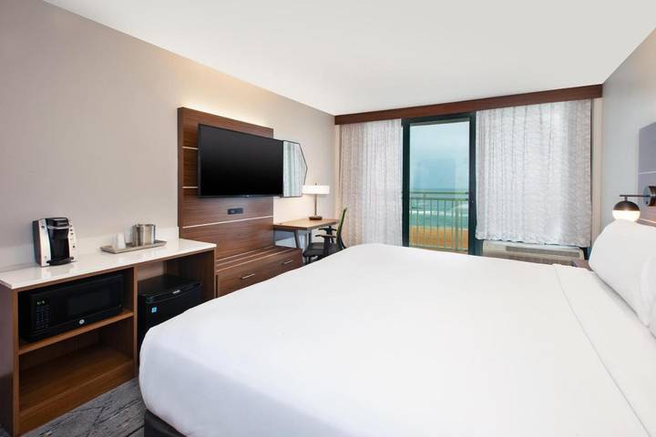 Hotel para 4 personas, con piscina además de vistas y terraza en Virginia
