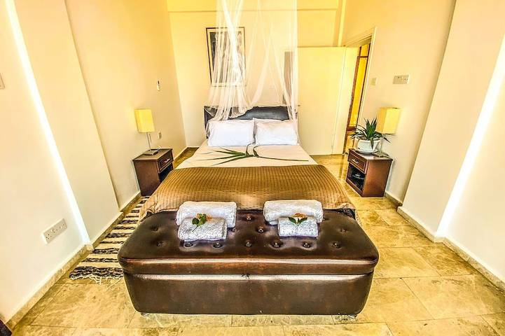 Luxuriöse 5-Schlafzimmer-Villa mit privatem Pool und Meerblick in Nordzypern