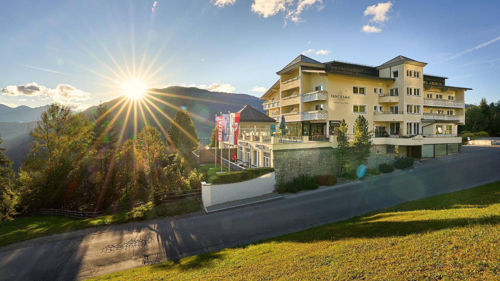 Alpines Apartment mit 91 m² für Familie & Freunde in Jerzens, Bezirk Imst