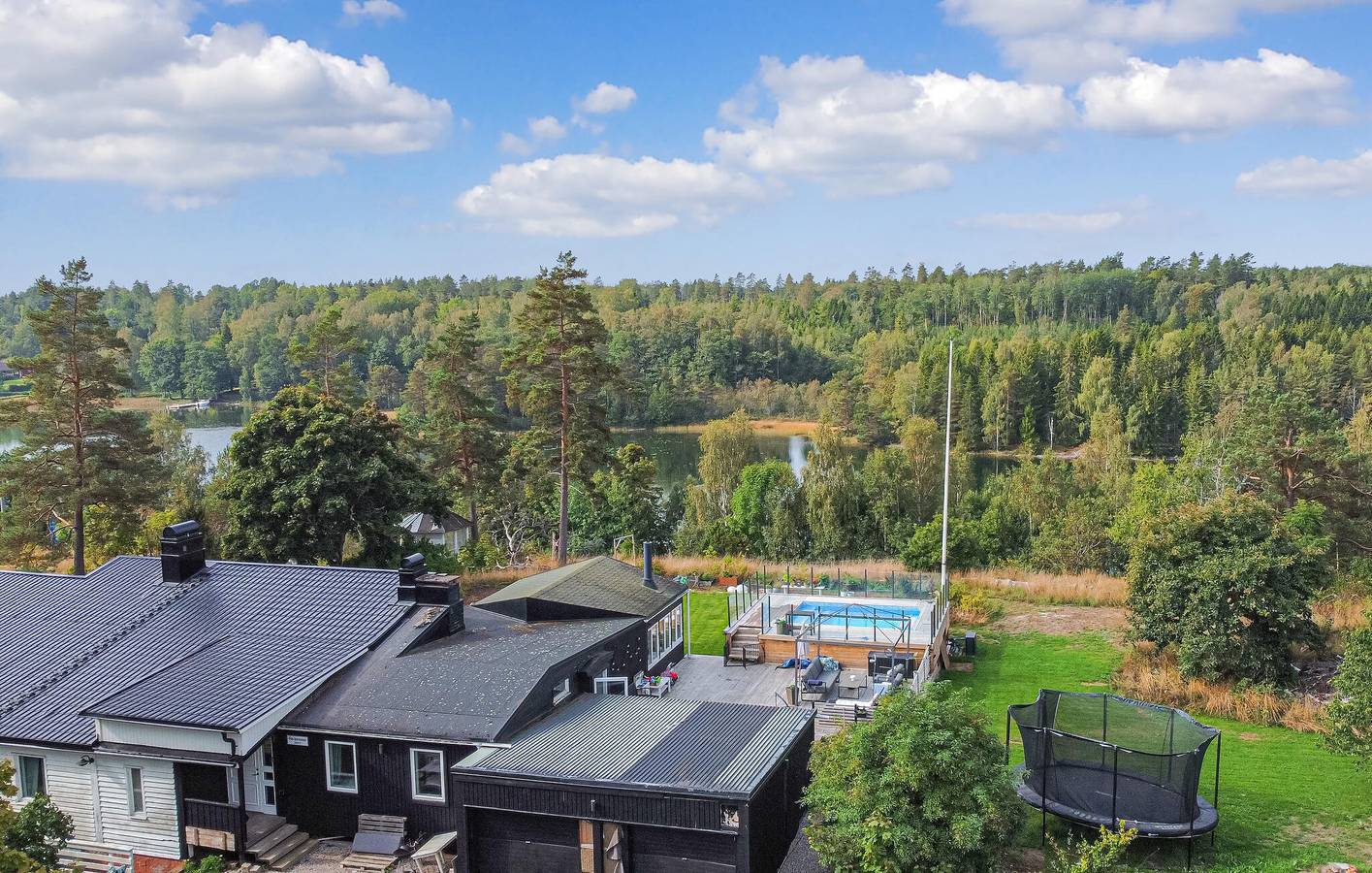 Ferienhaus für 9 Personen mit Terrasse in Mellerud, Vänern