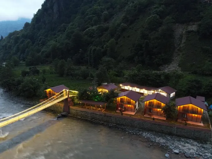 Aparthotel para 5 personas, con vistas y jardín - 1