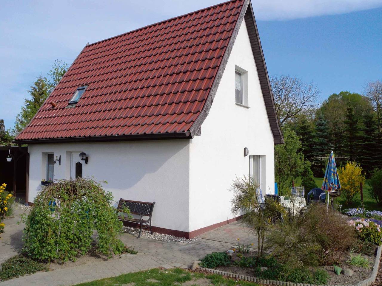 Ferienhaus mit Terrasse und Gartengrundstück in Kramerhof, Stralsund Umland