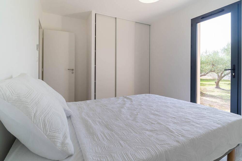 3 bedroom amazing home in Bellegarde in Bellegarde, Nimes region