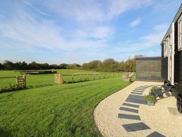 Hut for 2 People in Ceredigion, Mid-Wales, Photo 3