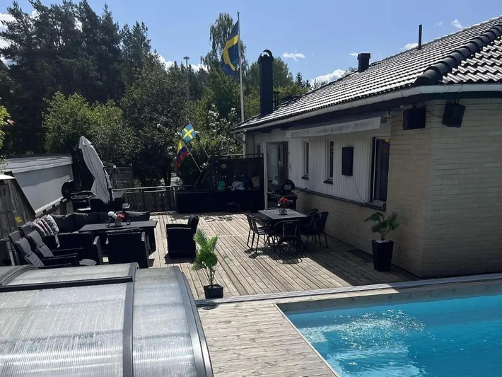 Ferienhaus für 6 Personen, mit Garten und Whirlpool sowie Pool und Sauna - 1