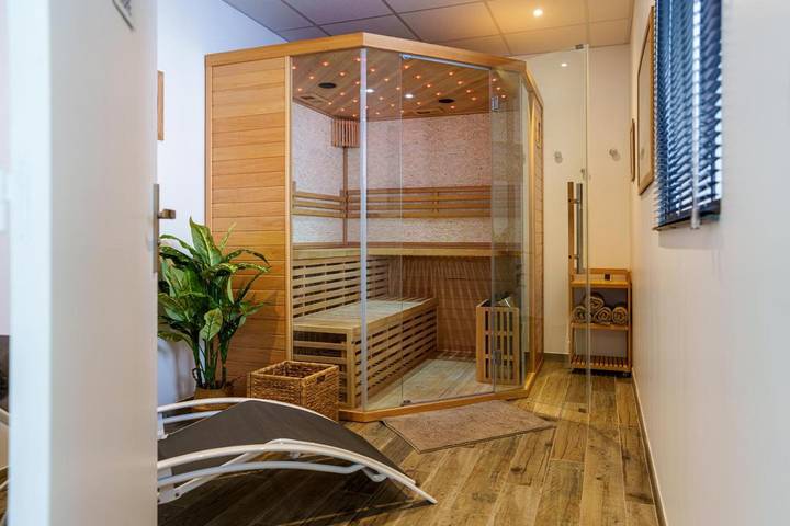 Gîte pour 2 personnes, avec jardin et sauna à Saint-Prix (Val-d'Oise) - 4