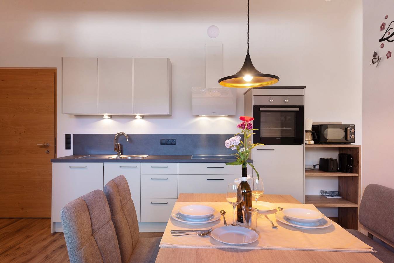 Ganze Wohnung, Ferienwohnung 'Living Lerchna - Schöne Aussicht 2' mit Bergblick, Balkonen und Wlan in Meransen, Mühlbach