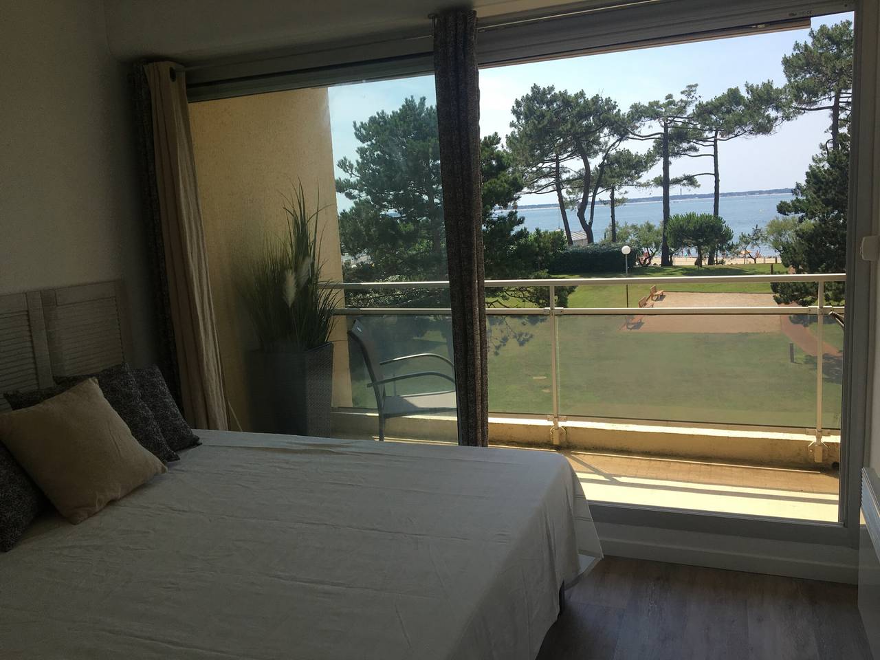Entire apartment, Renovated apartment in Moulleau with balcony and parking in Le Moulleau, Arcachon
