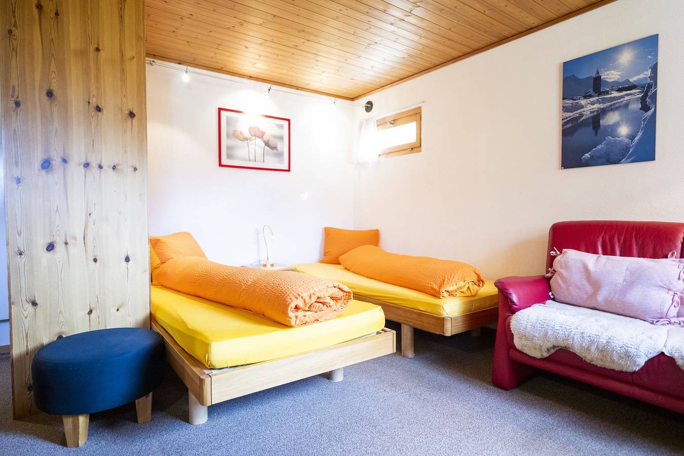 Ganzes Studio, Chasa Ulrica: Ruhige 1.5-Zimmerwohnung in Ftan mit Aussensitzplatz in Ftan, Unterengadin