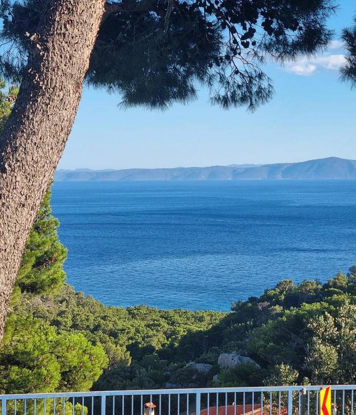 Ferienwohnung für 4 Personen, mit Terrasse, mit Haustier in Krvavica
