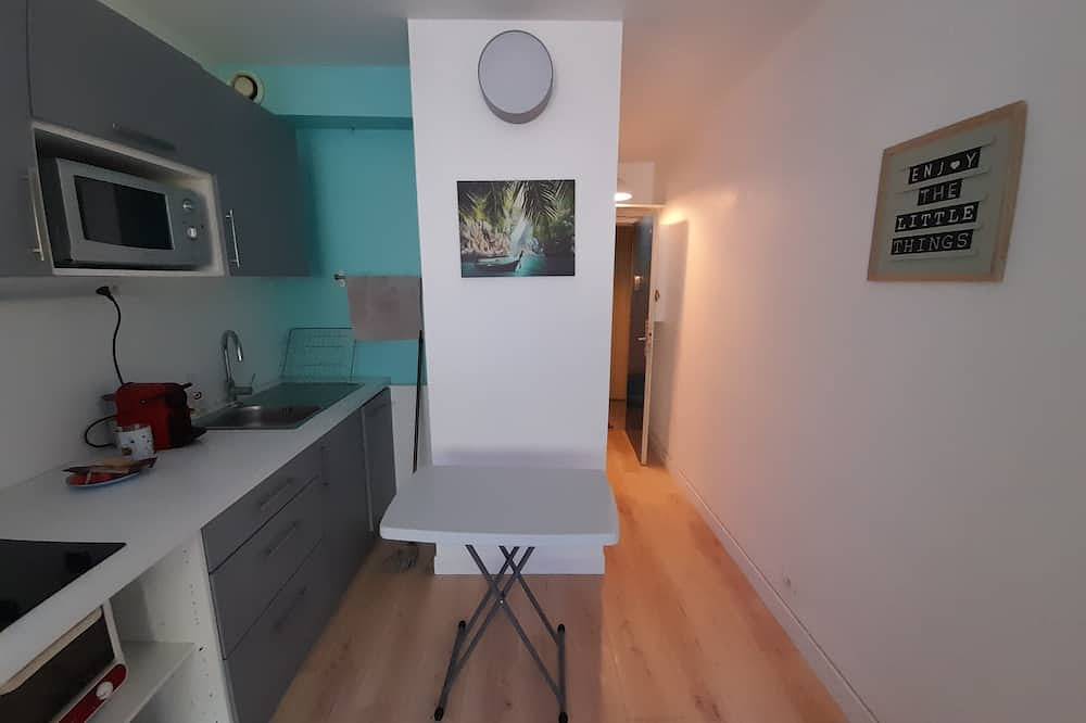 Ganze Wohnung, Studio - quiet seaside location with private parking in La Ciotat, Marseille und Umgebung