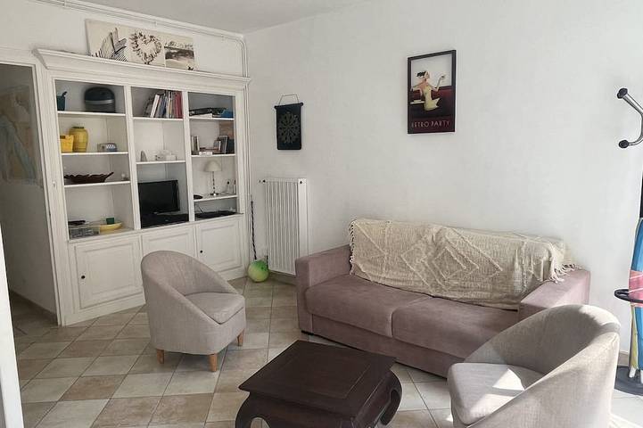 Ganze Wohnung, Pontaillac 30m Plage 1er Étage Villa in Pontaillac, Côte de Beauté