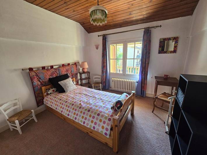 Location de vacances pour 2 personnes, avec vue et terrasse à Couze-et-Saint-Front - 3