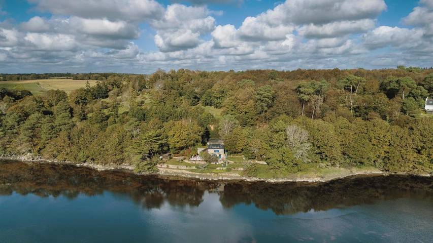 Location de vacances pour 6 personnes, avec vue sur le lac ainsi que vue et jardin à Riec-sur-Bélon - 2
