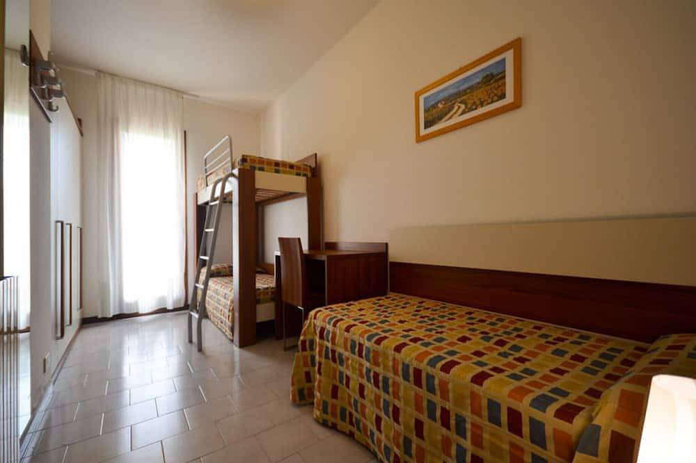 Ruhige Villa mit privatem Garten in Bibione, San Michele al Tagliamento