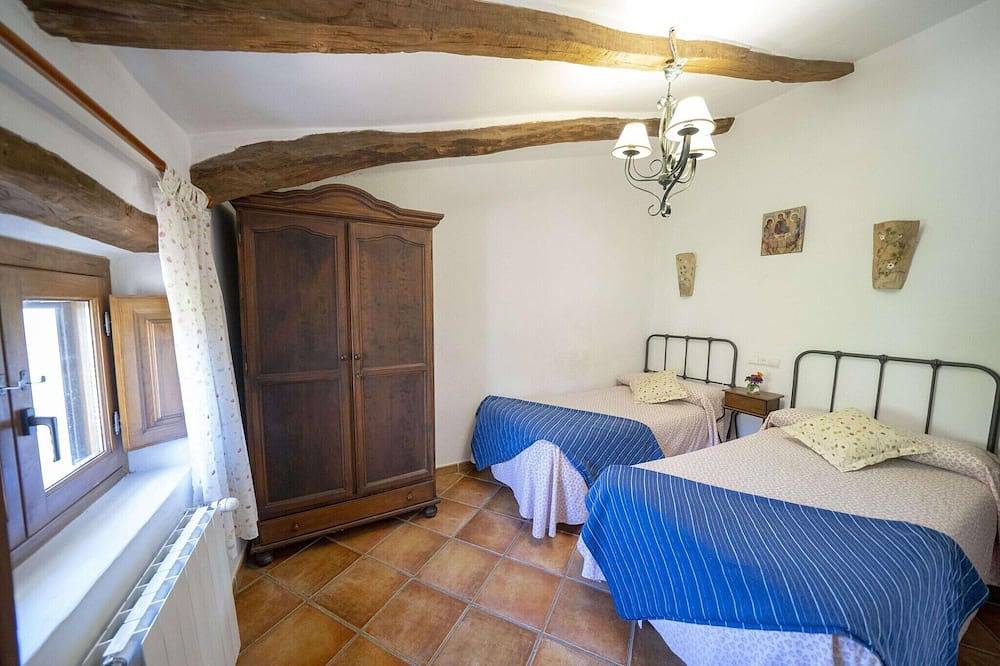 4-Guest Laroya Cottage with Pool in Laroya, Almería Province