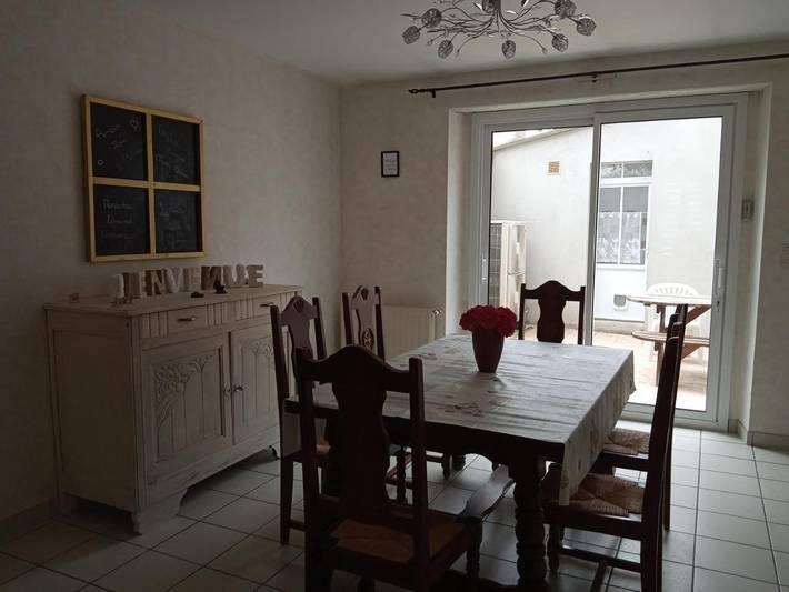 Location de vacances pour 7 personnes, avec balcon à Torfou