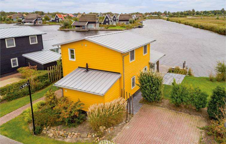 Ferienhaus für 6 Personen, mit Terrasse und Garten sowie Sauna in Giethoorn
