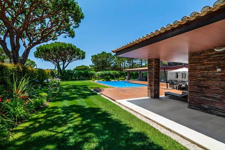 Villa für 10 Personen, mit Sauna und Terrasse sowie Garten in Faro - 2