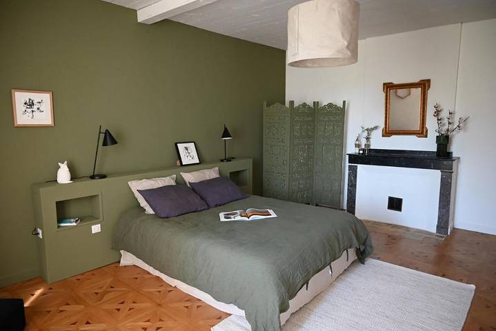 Location de vacances pour 9 personnes, avec jardin et terrasse ainsi que vue et piscine à Labastide-de-Lévis - 4