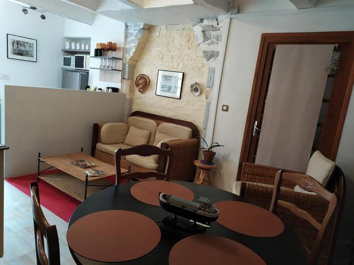 Location de vacances pour 4 personnes, avec jardin à Genêts - 3