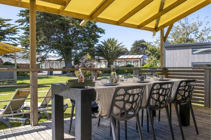 Camping pour 6 personnes, avec jardin ainsi que piscine et terrasse, adapté aux familles à Perros-Guirec - 2