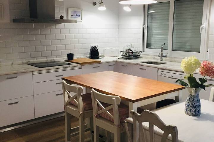 Casa rural para 8 personas, con balcón y jardín - 1