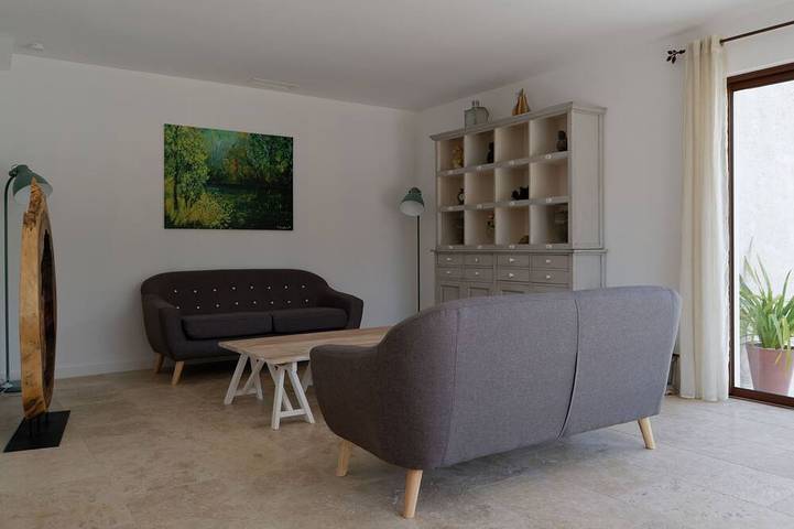 Gîte pour 10 personnes, avec jardin et piscine à Châteaurenard - 4