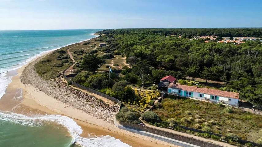 Apartamento entero, Essential Roller 3 estancias 4 Personas + TV in Jard-sur-Mer, Vandea
