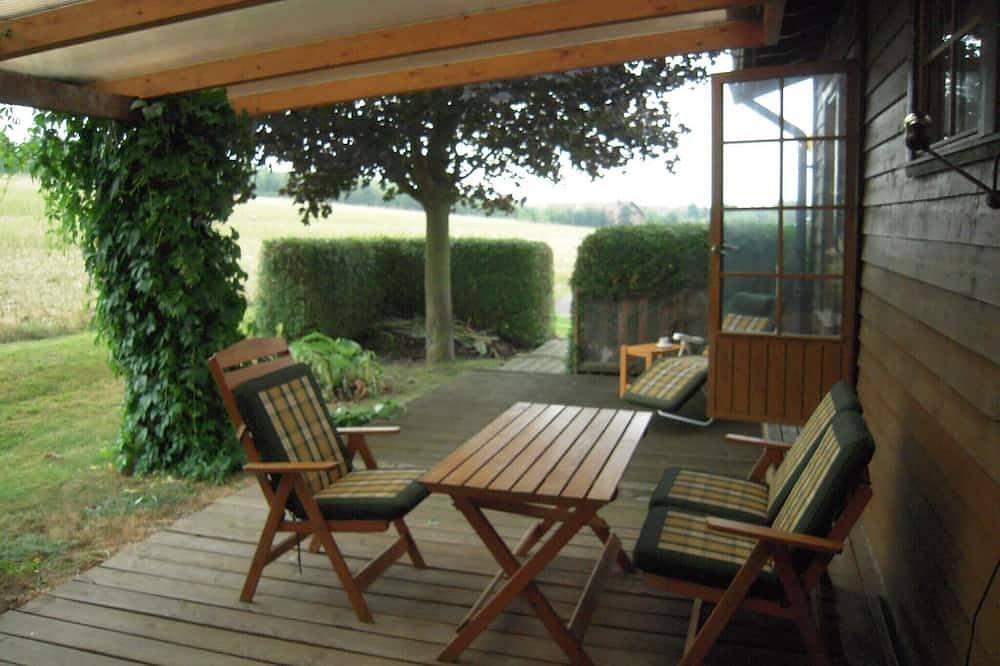 Schwedenhaus in der Warburger Börde, ruhige Feldrandlage, Wiesengrundstück in Warburg, Kreis Höxter