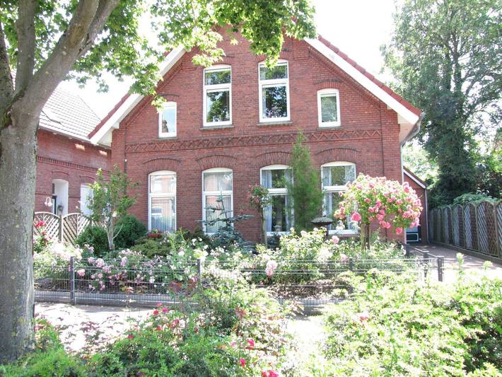 Ferienwohnung für 7 Personen, mit Terrasse und Garten in Leer