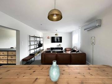 Gîte pour 15 personnes, avec vue et jardin à Romagnat