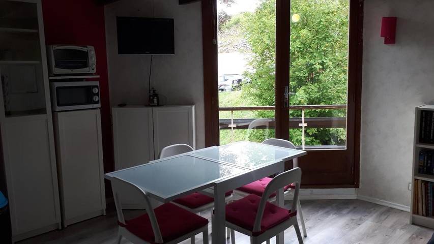 Gîte pour 4 personnes, avec balcon à Beuil - 3